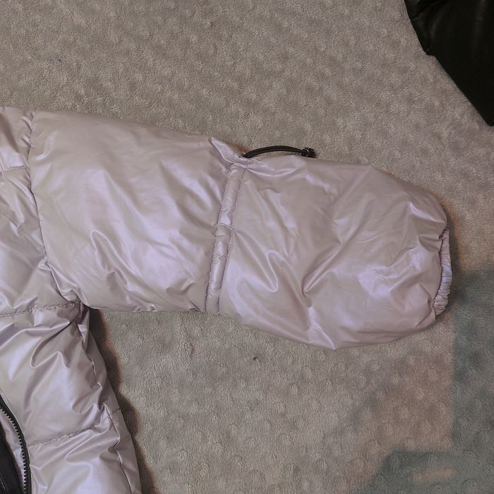 Продам куртку на девочку