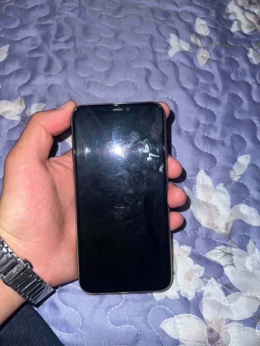 Iphone 11 pro срочний га тез сотилади конгирок килинг келишамиз