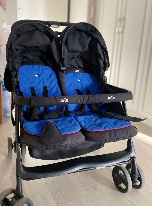 Коляска для двойни или погодок