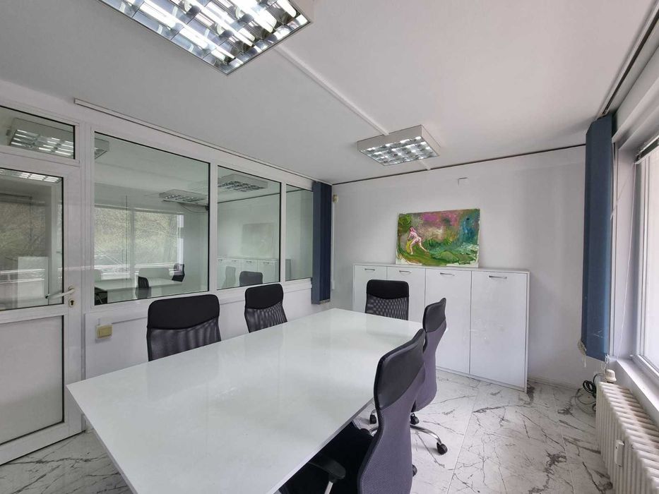 Продава се Четиристаен апартамент в София, Стрелбище - 180 кв.м за 2217 €/кв.м - Снимка #3