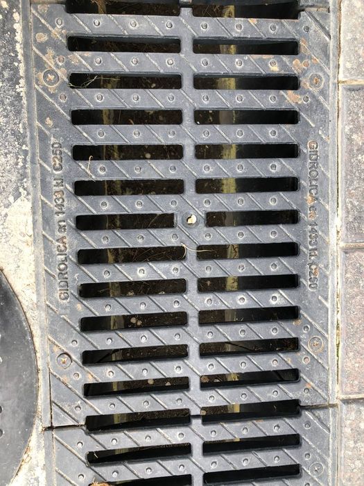 Лоток дренажний чугунные. Гидролика. Л-5 с решеткой чугунный, топиннг