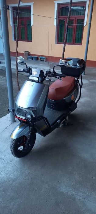 Running Elektroskuteri sotiladi