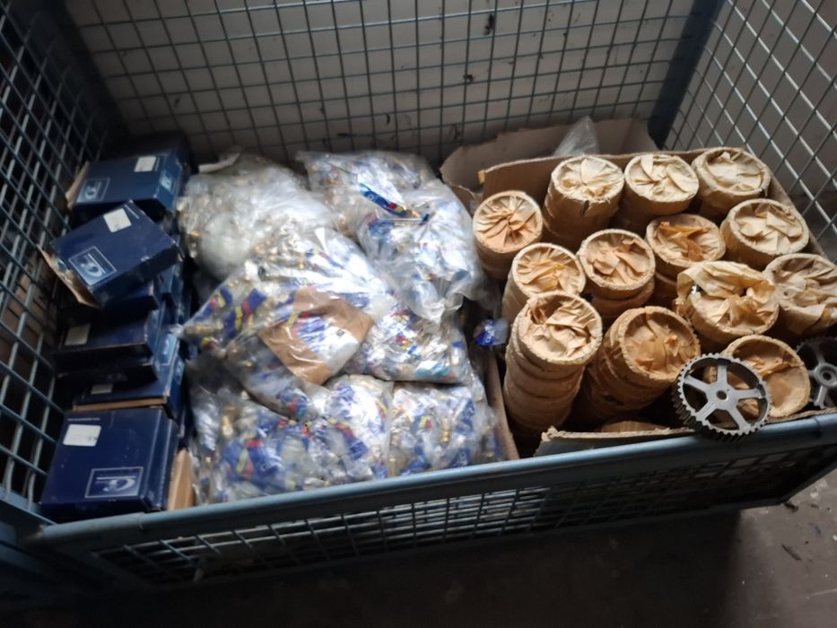 Lichidare stoc piese auto Dacia Renault