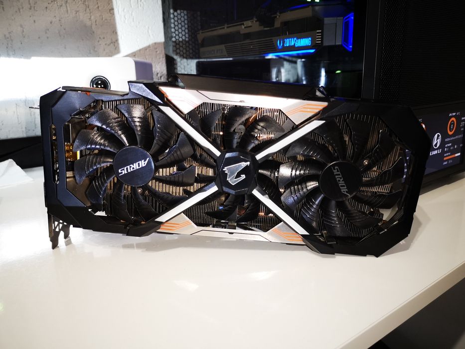 Видео карта gtx 1080 TI  11gb