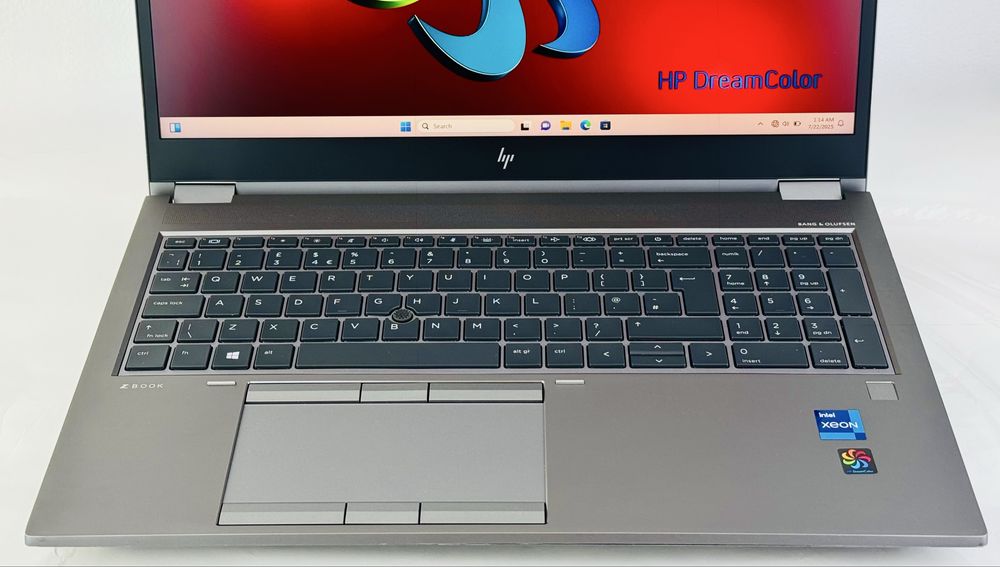 HP ZBook Fury G8 15.6 4K 120Hz Xeon W-11995M 64RAM 1TB SSD RTX A2000