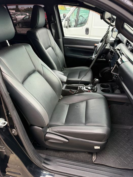 Toyota Hilux Invincible