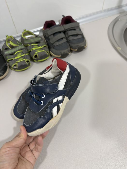 Обувь для мальчиков в отличном и в хорошем состоянии. Размер 27