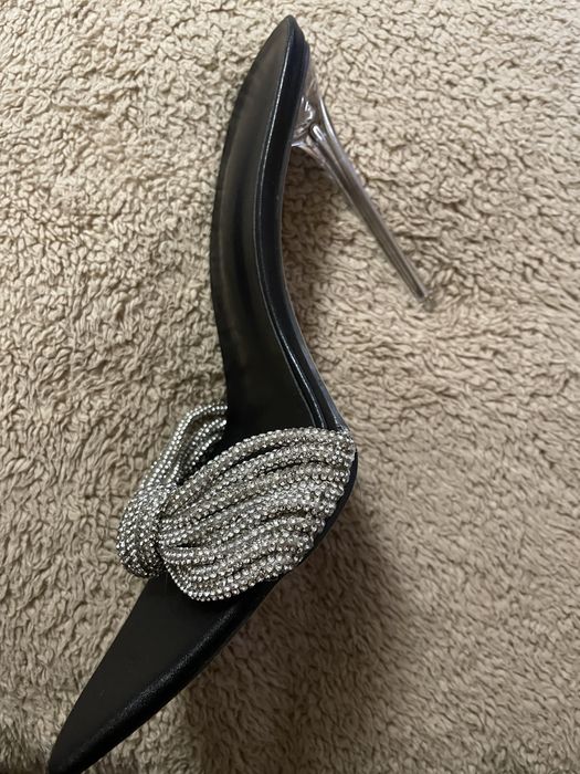 Елегантни,официални обувки на ток