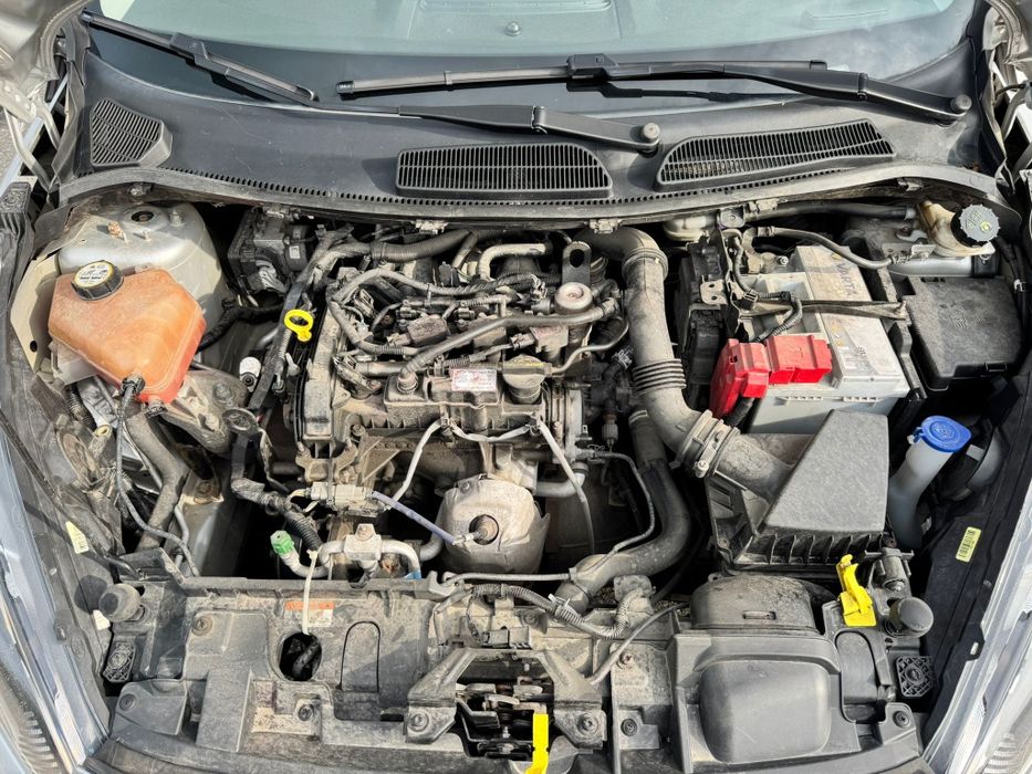 Vând Ford Fiesta, 2017, benzină, bine întreținut.