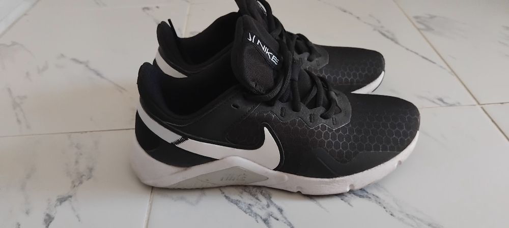 Дамски маратонки Nike
