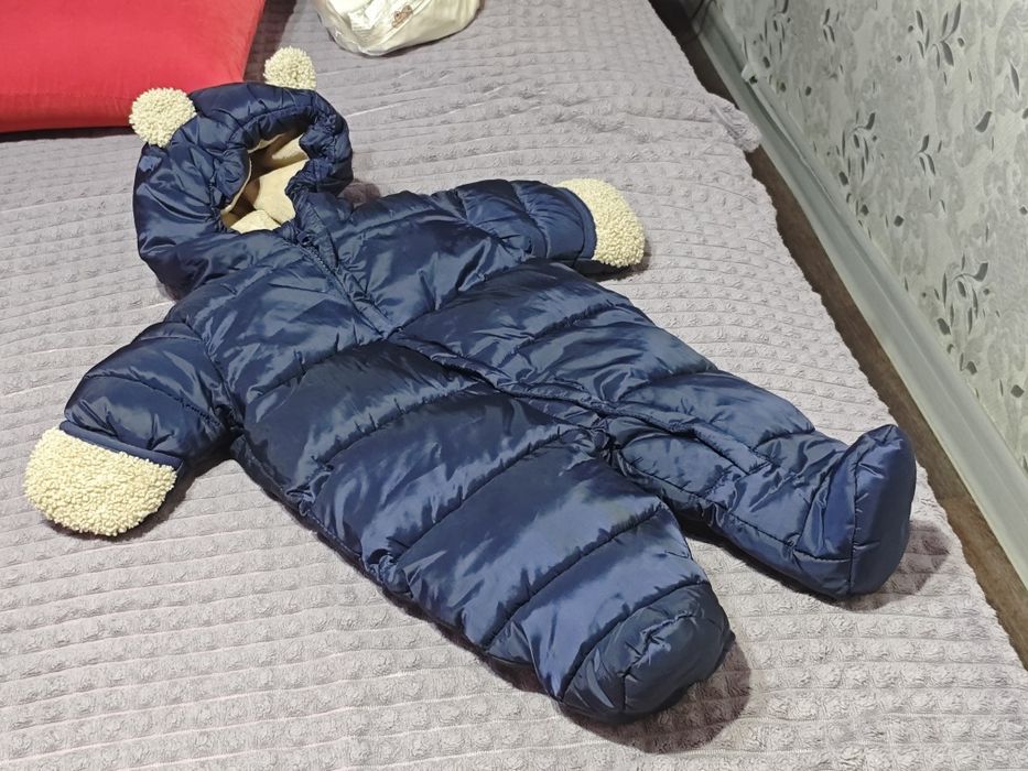 Продам зимний детский комбинезон