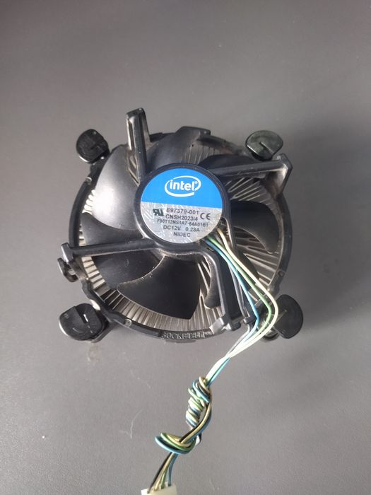 Куллер охлаждения процессора