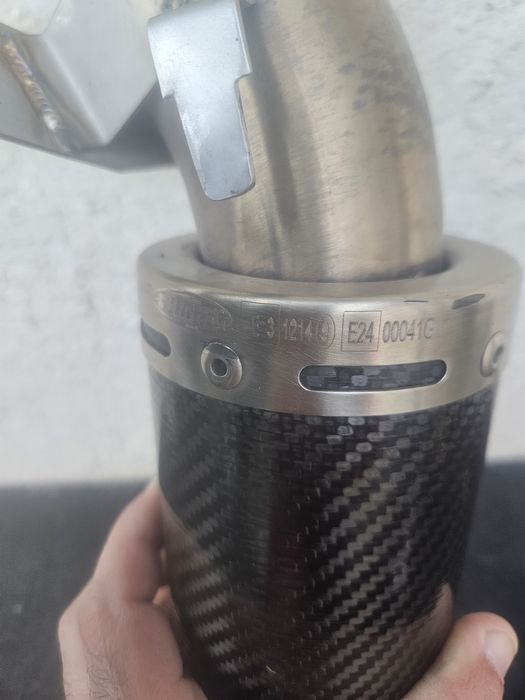 Toba/evacuare sport scurta carbon Shark pentru Suzuki gsxs 1000