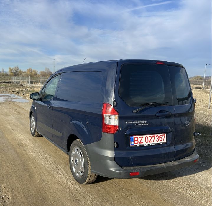 Vând Ford Transit Courier
