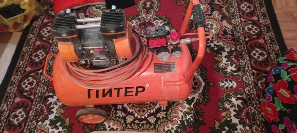 Компрессор без масленный без шумнный