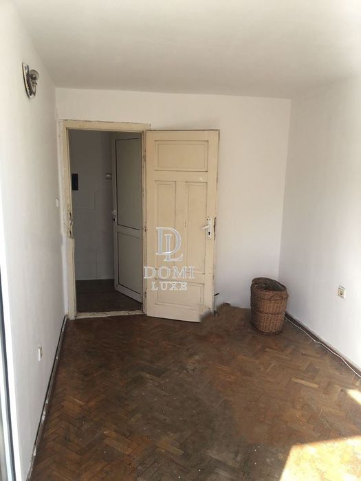 Продава се Тристаен апартамент в Варна, Централна поща - 60 кв.м за 1045 €/кв.м - Снимка #5