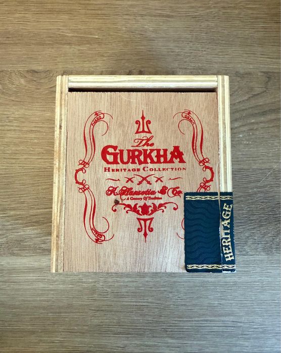 Cutie Trabucuri Gurkha Heritage Collection 4.5x48, 15 buc per cutie - Noi sigilate!