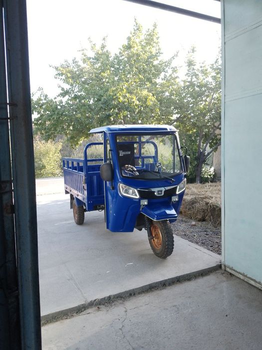 Lochin moto sotiladi