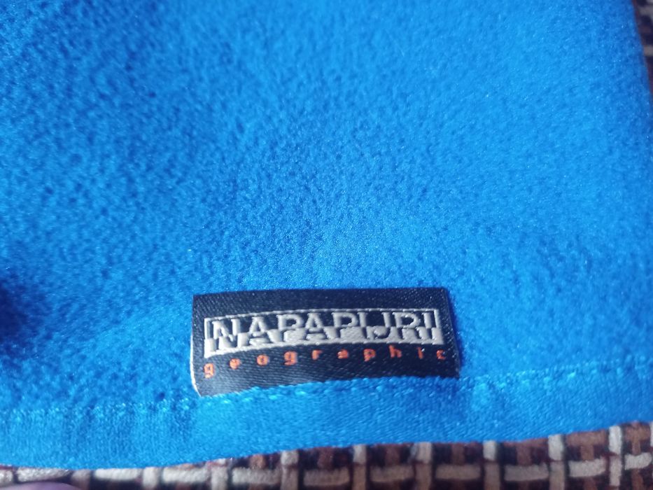 Продам балаклаву Napapijri