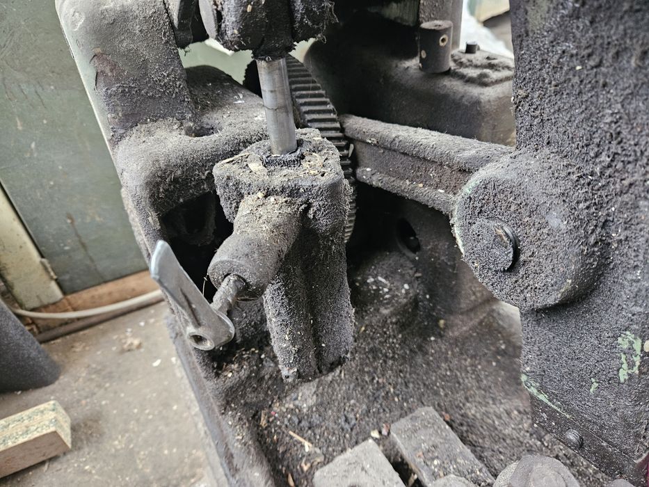 механична ножовка за метал