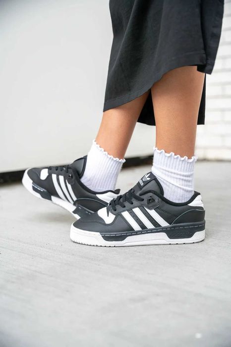 Маратонки Adidas Rivalry Low