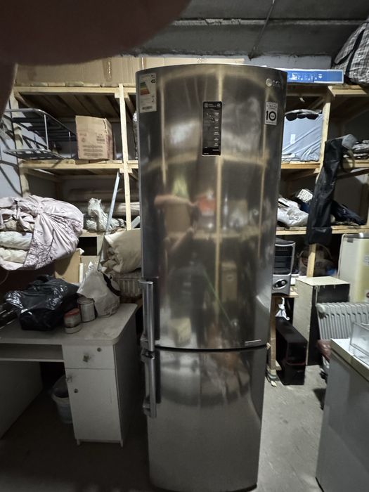 Холодильник LG Срочно!!!