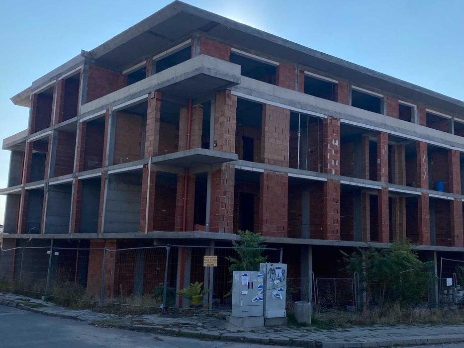 Продава се Двустаен апартамент в Карлово - 70 кв.м за 663 €/кв.м - Снимка #16