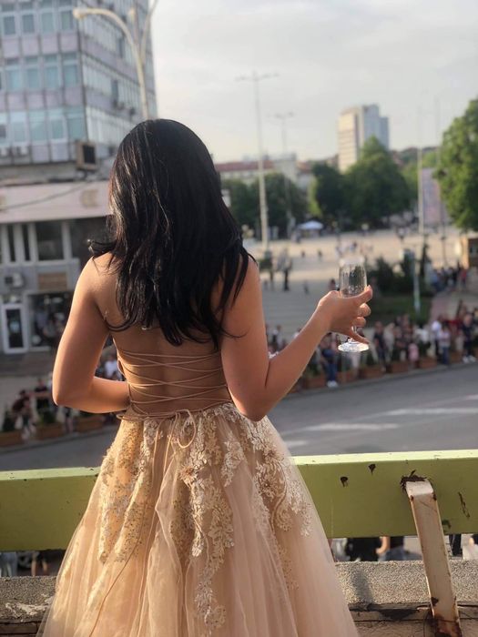 Бална рокля