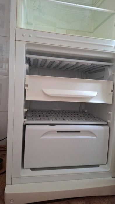 Холодильник двухкамерный STINOL