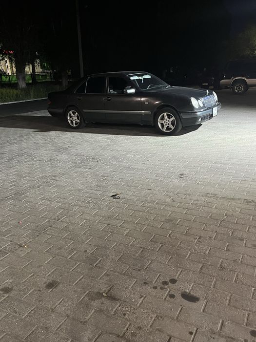 Продам Мерседес w210 e2.3