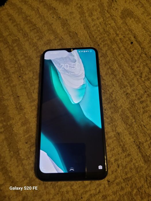 Vivo Y21  4+1/64/гб память