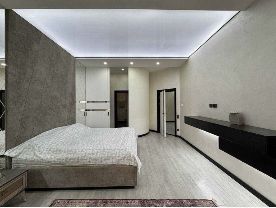 Продается 4 х комнатная квартира Ганга. Своя