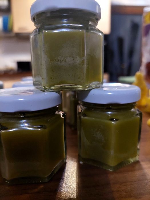 Crema/unguent de brusture.