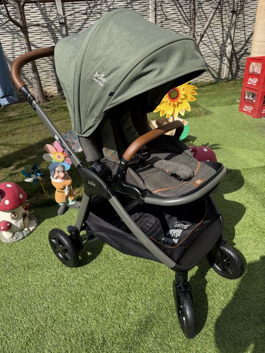 Carucior Finiti Signature, Joie Premium