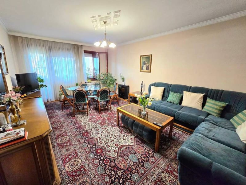 Продава се Тристаен апартамент в София, Младост 2 - 98 кв.м за 2745 €/кв.м - Снимка #2