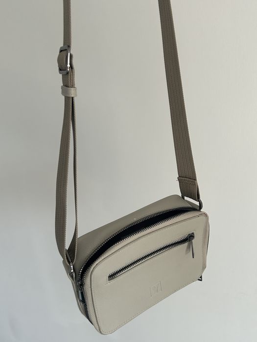 Продам  барсетку от бренда BERSHKA