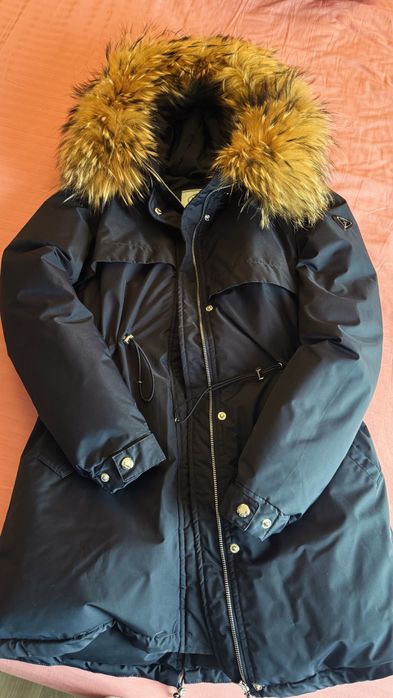 Пуховик из натурального меха