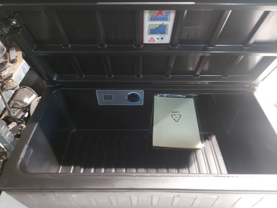 Frigider, lada frigorifica Dometic, Mercedes TB 3, 12/24v