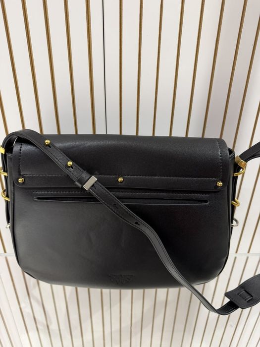 Нова дамска чанта Pinko черна и бяла