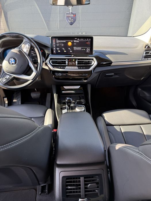 BMW X3 sDrive18d Hybrid 2022 Automată 35.000 km – 31.000€