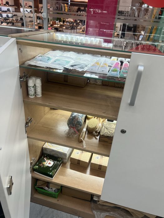 Продам торговое оборудование