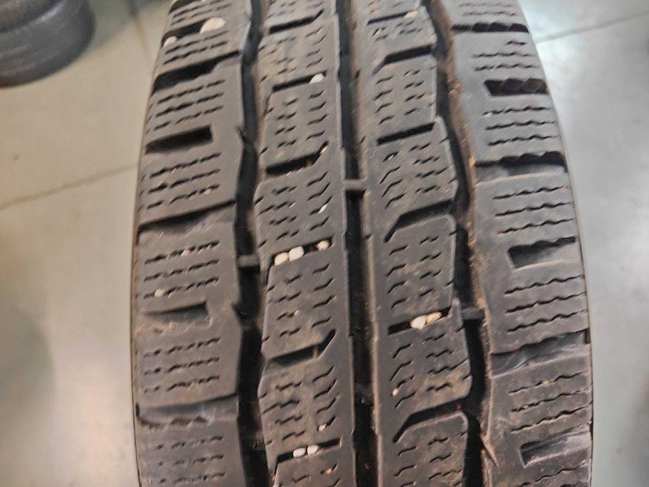 4бр. зимни гуми 205/65/16C Kumho