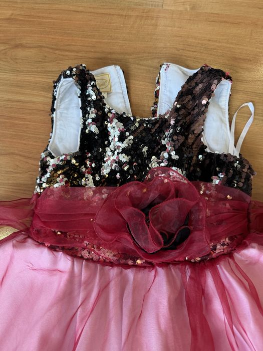 Платье нарядное