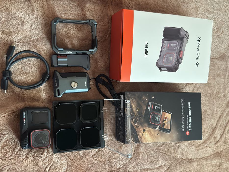 Camera Insta360 ace pro 2 + filtre ND+ xplorer grip kit