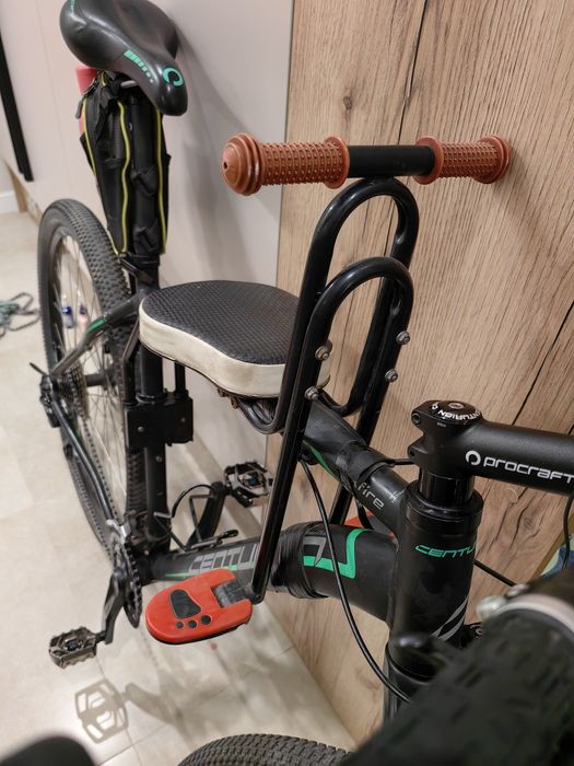 Продам детские сиденья на велосипед