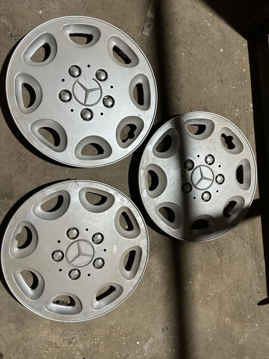 Калпаки от автомобиля Mercedes R14