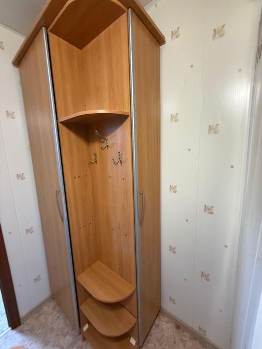 Продам прихожую.