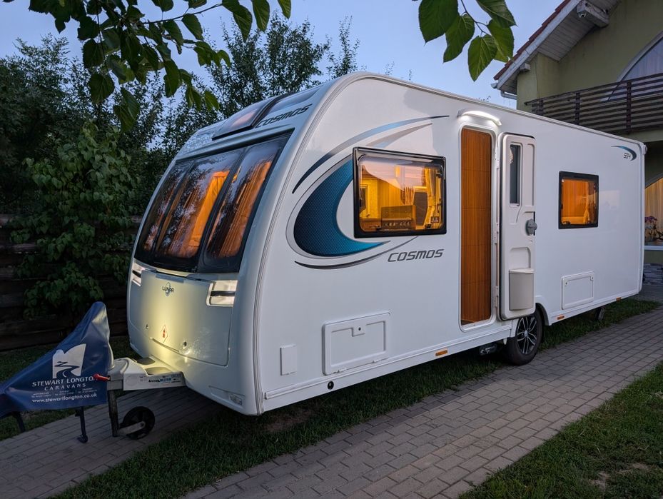 Lunar 2018/ 4 pers/ Baie Mare/ trapa panoramica/ Paturi fixe/ Dus separat/ Centrala Truma/ Mover