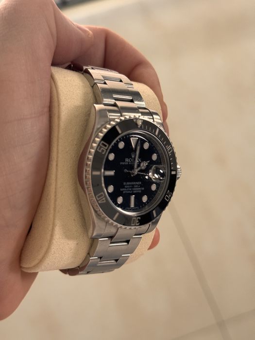 Rolex submariner date 116610  full set bezel ceramic