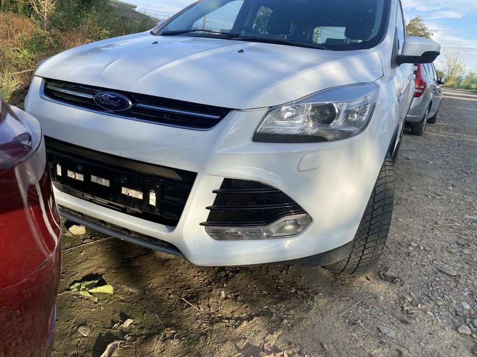 Aripă dreapta spate Ford Kuga 2014